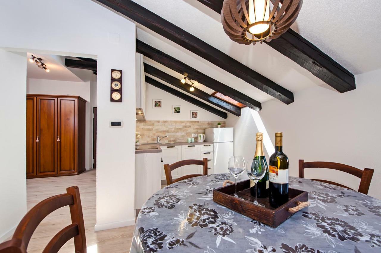 Rovigno Bella Sea View Apartment エクステリア 写真