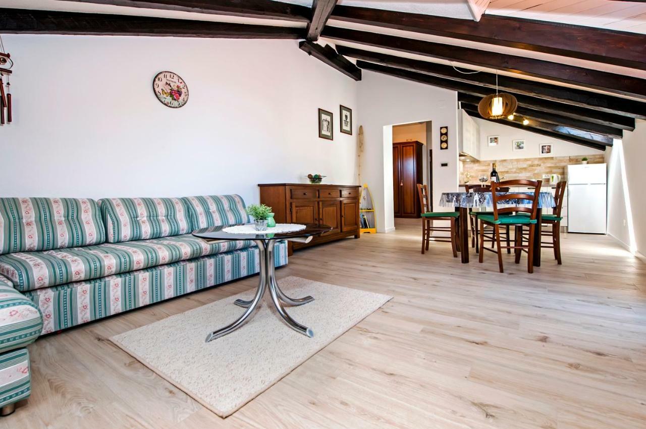 Rovigno Bella Sea View Apartment エクステリア 写真
