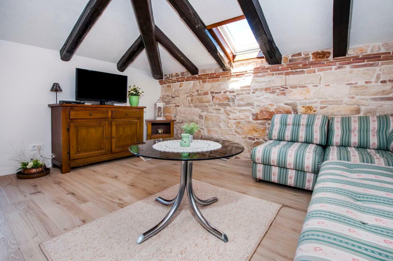 Rovigno Bella Sea View Apartment エクステリア 写真