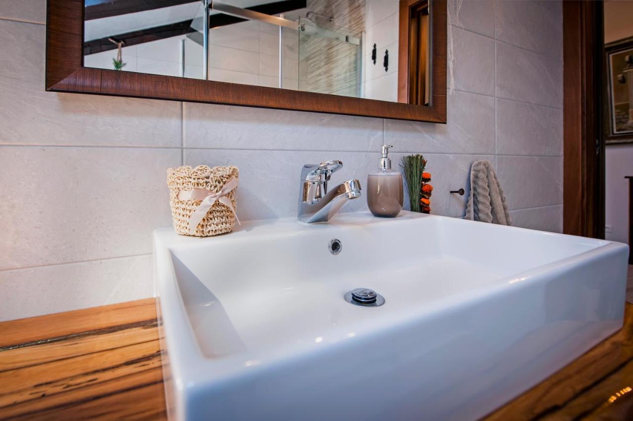 Rovigno Bella Sea View Apartment エクステリア 写真