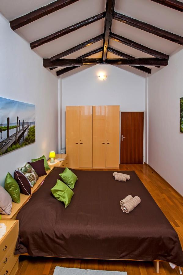 Rovigno Bella Sea View Apartment エクステリア 写真