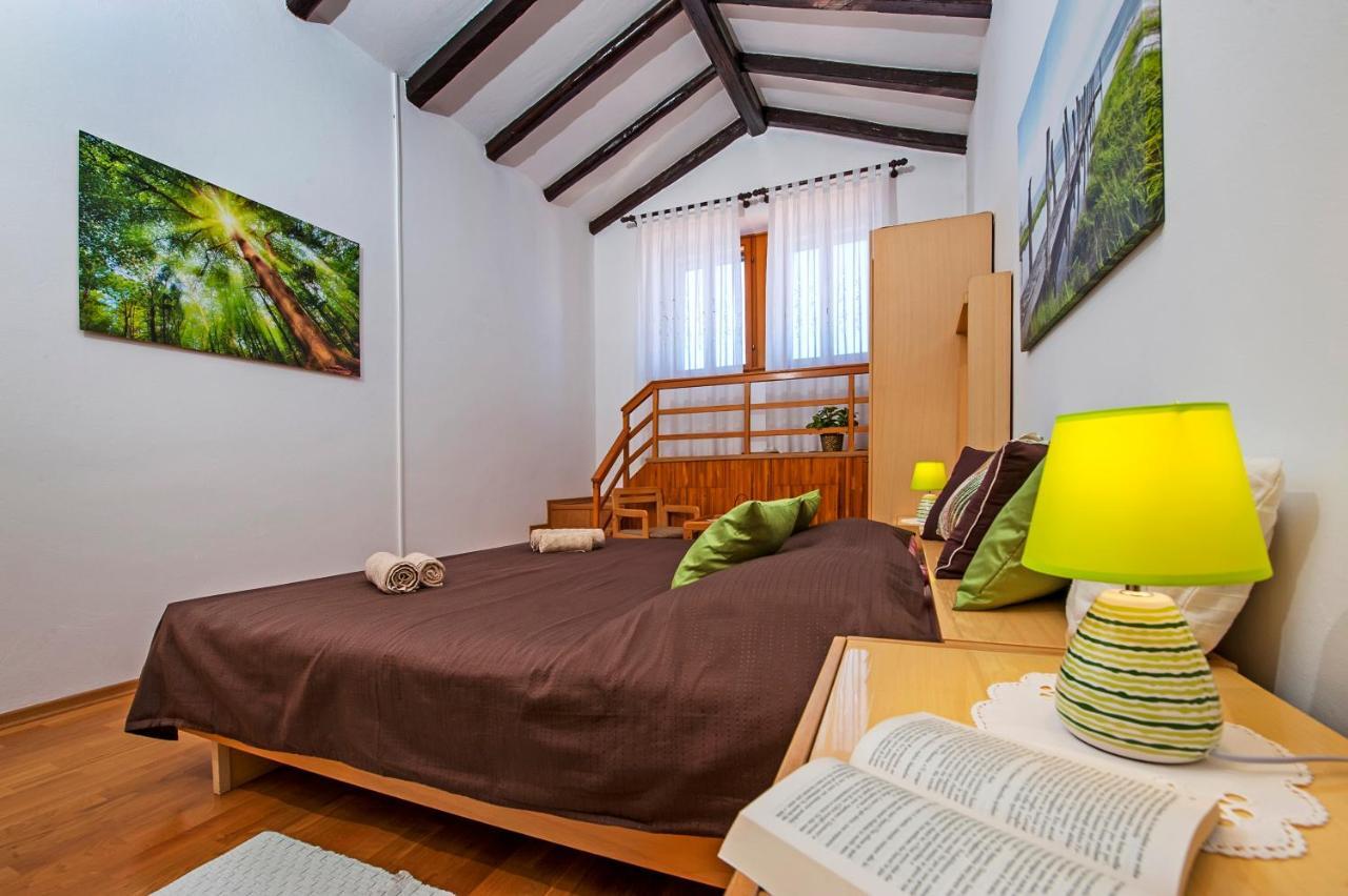 Rovigno Bella Sea View Apartment エクステリア 写真